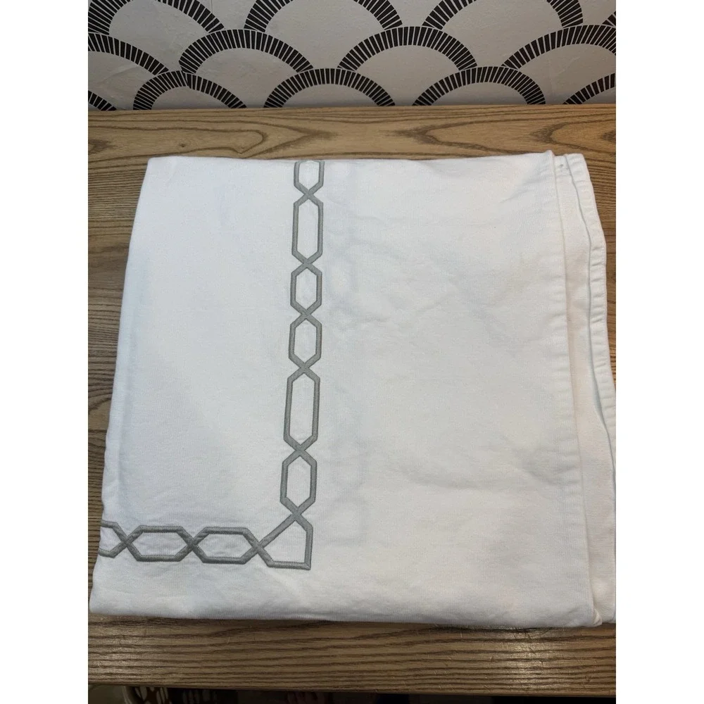 Pottery‎ Barn Cotton Shower Curtain White w/ Grey Fretwork Embroidered Geometric